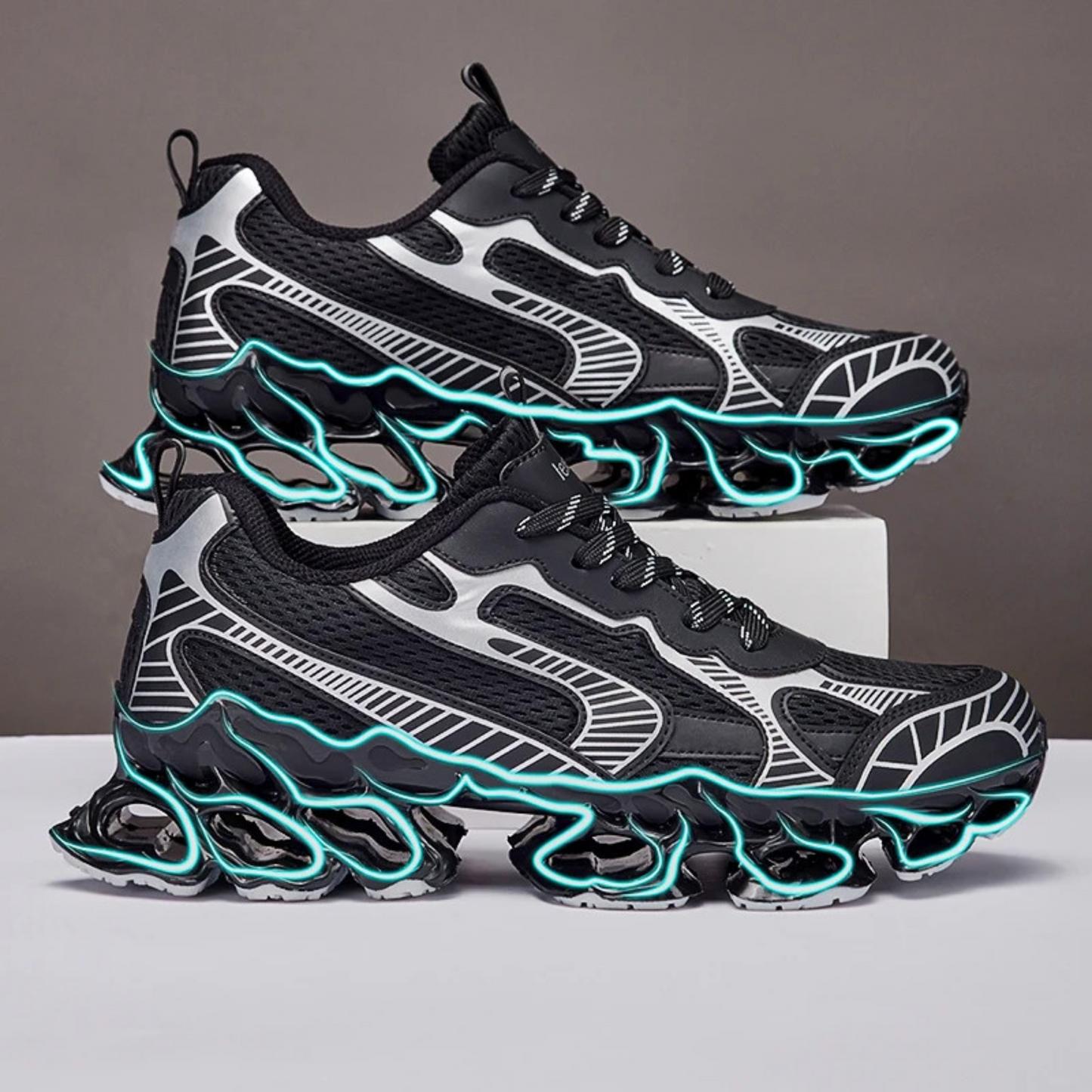 Zynk Sneaker